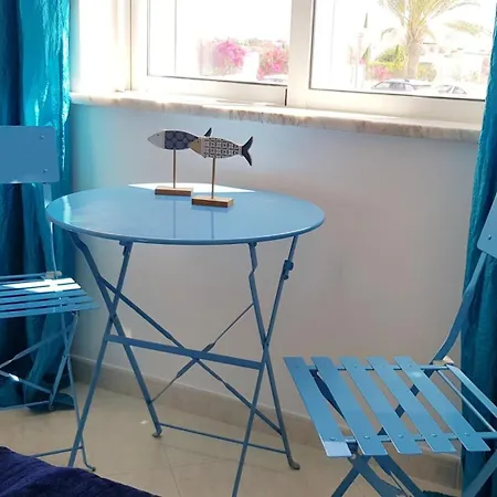 Apartment Mit Blick Auf Wasser